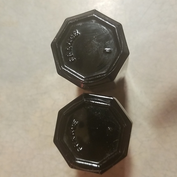 VTG 80s FRENCH OCTAGONAL BLACK GLASS S&P SHAKERS - Picture 6 of 8